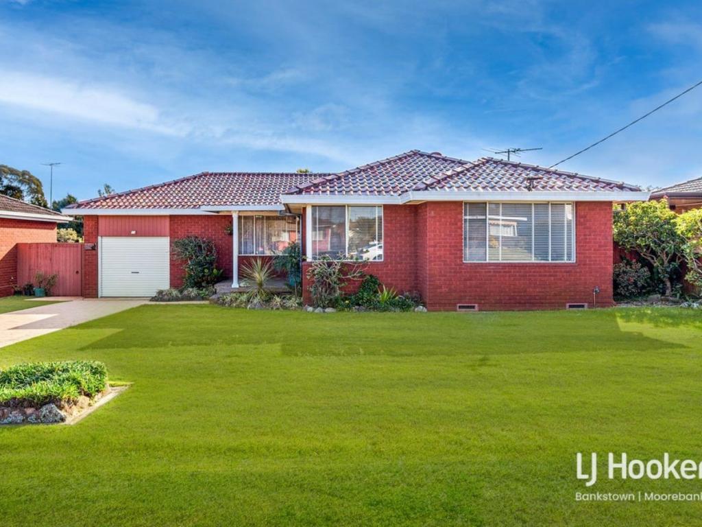 23 RENTON AVE, MOOREBANK, NSW 2170