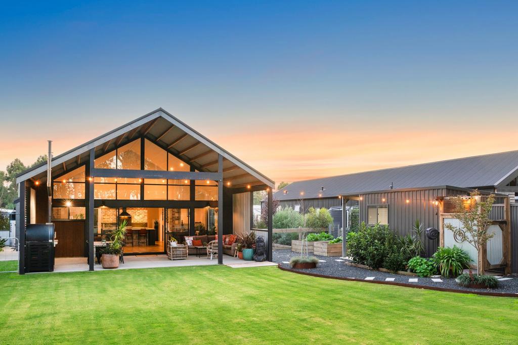 5 CONCERTO DR, COWARAMUP, WA 6284