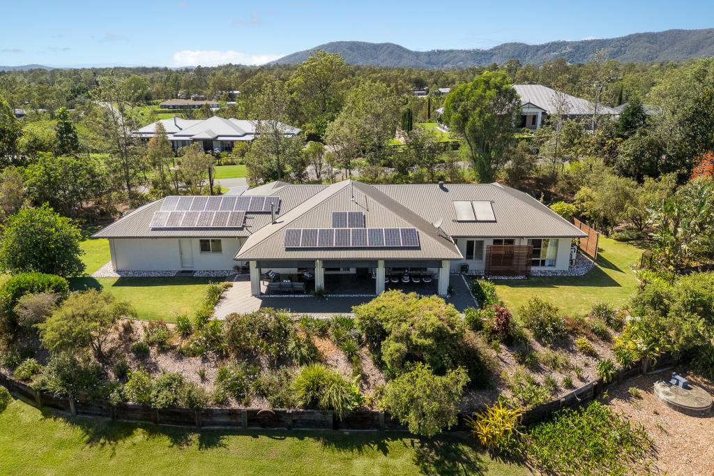 52 Sky Dr, Highvale, QLD 4520