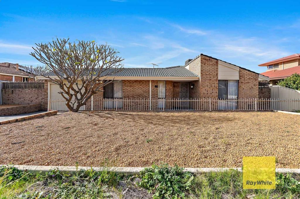 33 Forest Lakes Dr, Thornlie, WA 6108