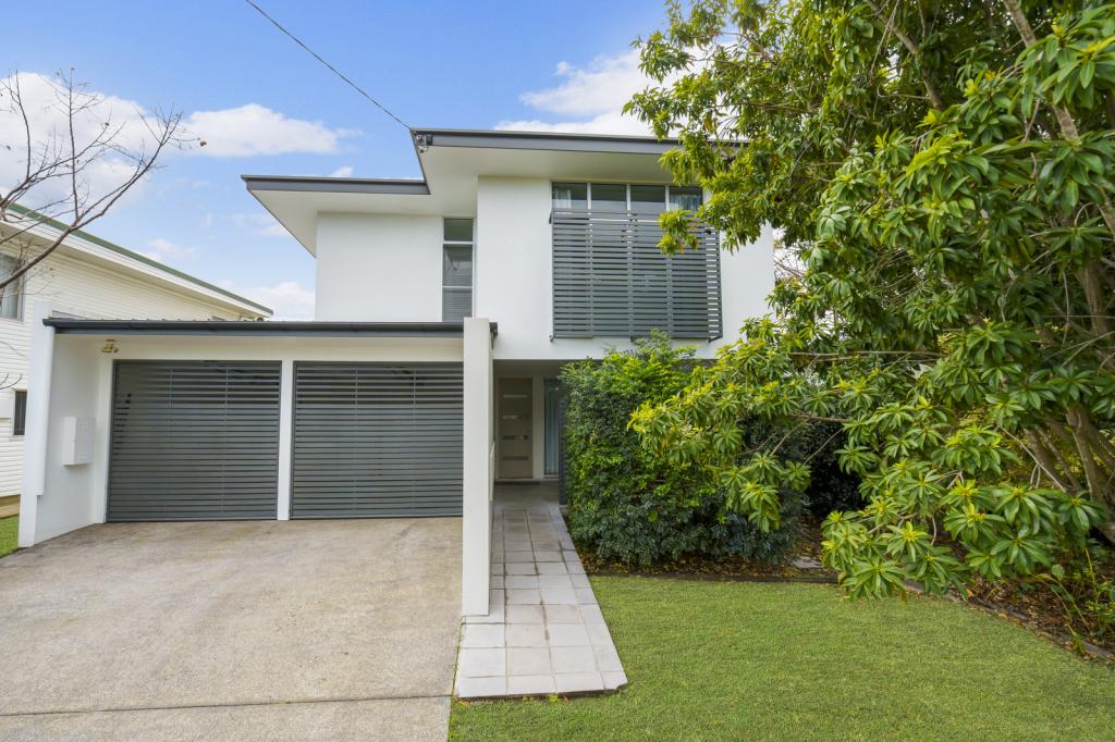 54 Ormonde Rd, Yeronga, QLD 4104