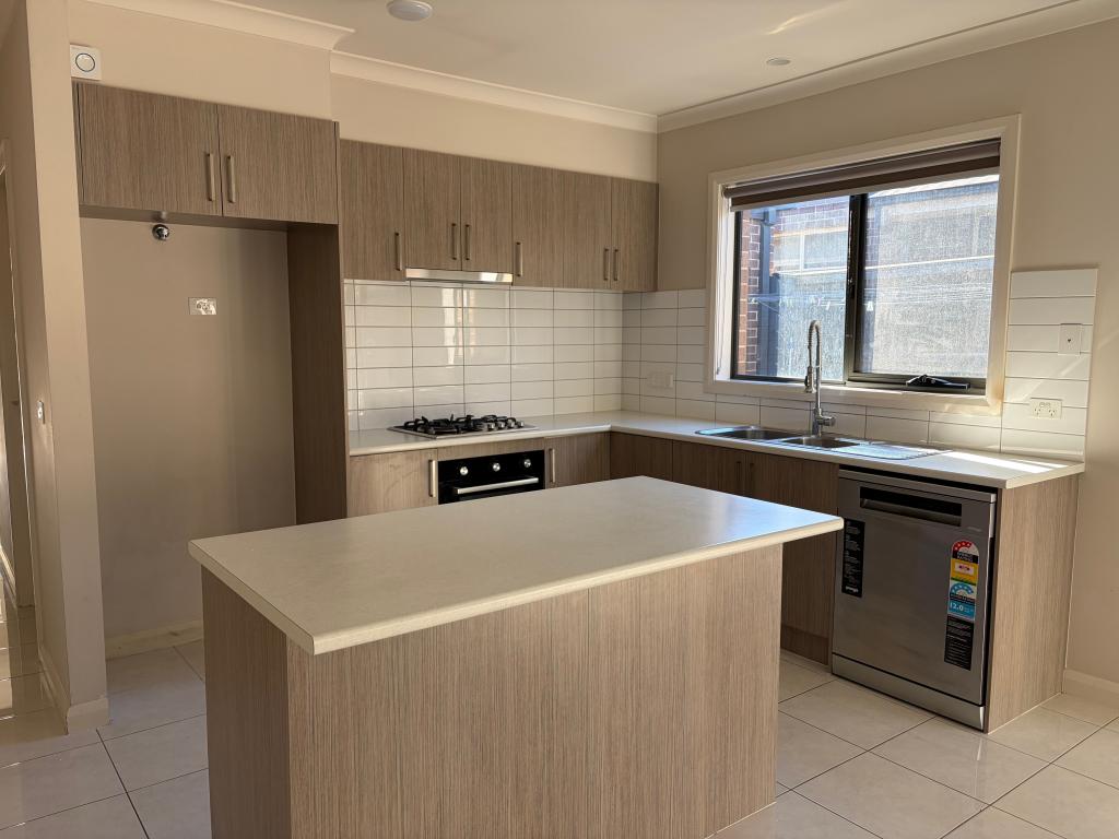 16 Jenolan Way, South Morang, VIC 3752