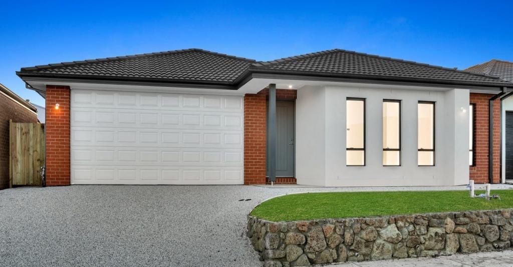 23 Gilroy Cres, Charlemont, VIC 3217