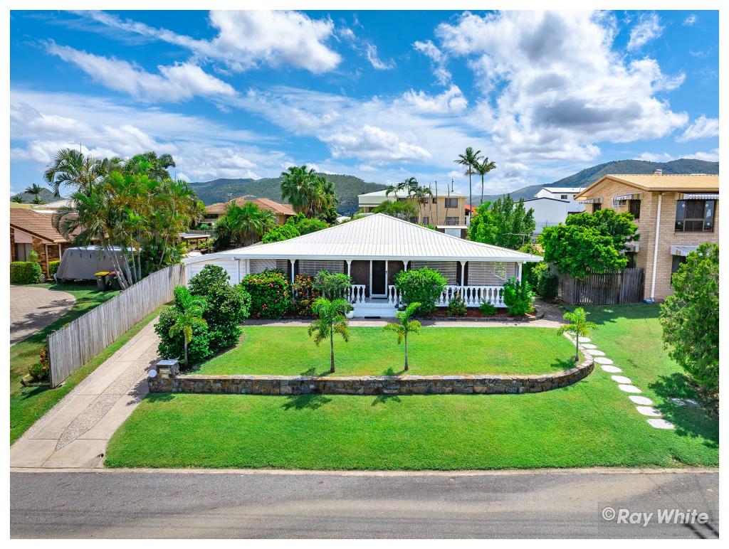 406 Feez St, Norman Gardens, QLD 4701