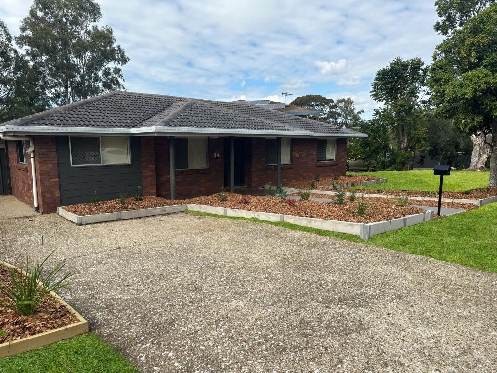 34 BORDEAU CRES, PETRIE, QLD 4502