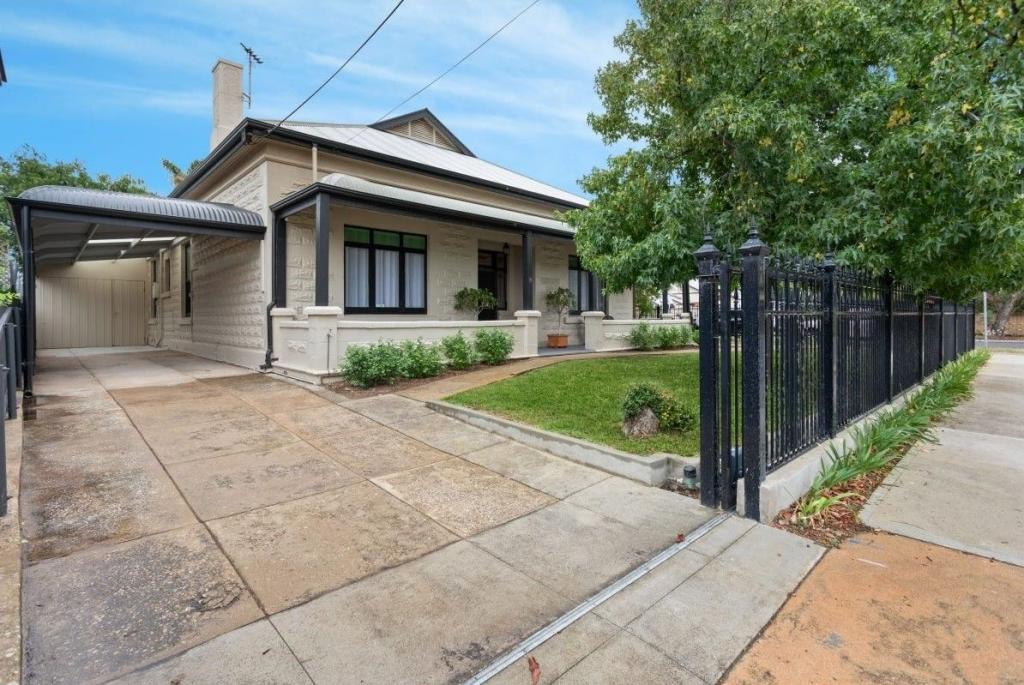 19 Joanna St, Largs Bay, SA 5016