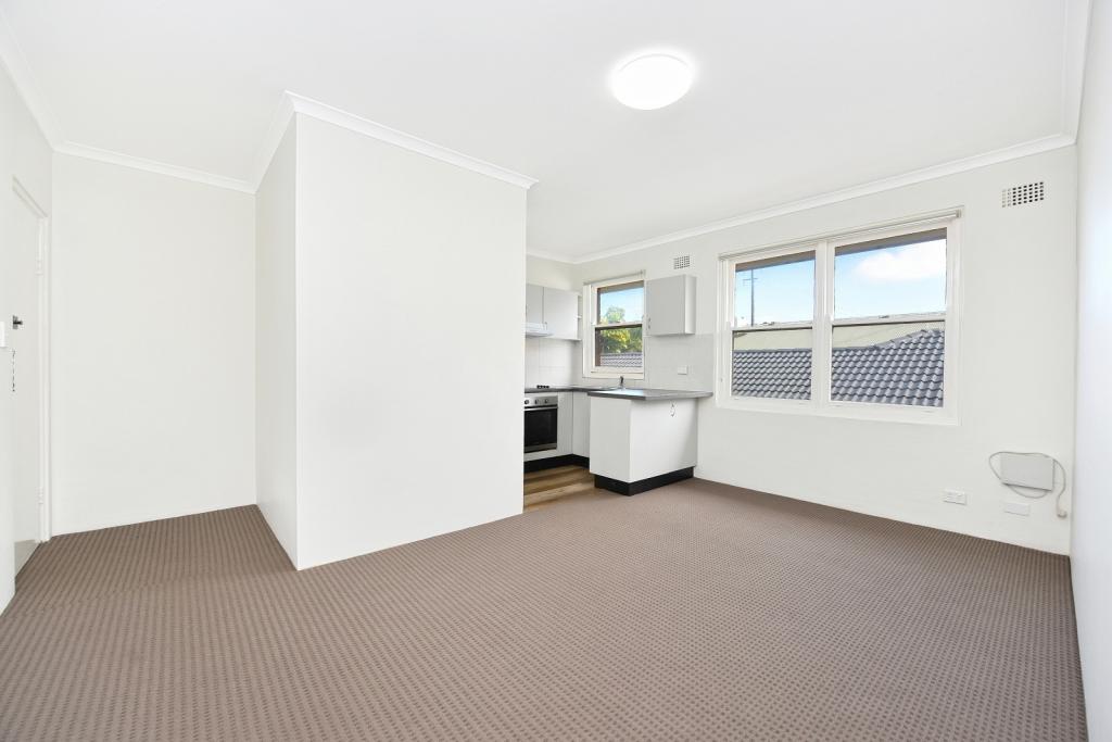 8/34 NORTHCOTE ST, CANTERBURY, NSW 2193