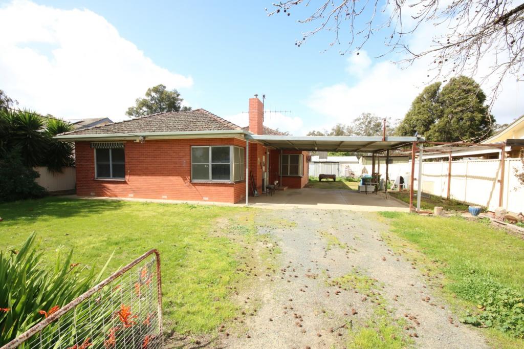 69 Victoria St, Rochester, VIC 3561