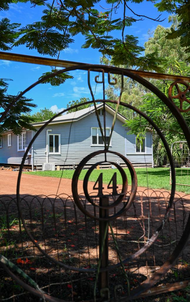 44 Thistle St, Blackall, QLD 4472