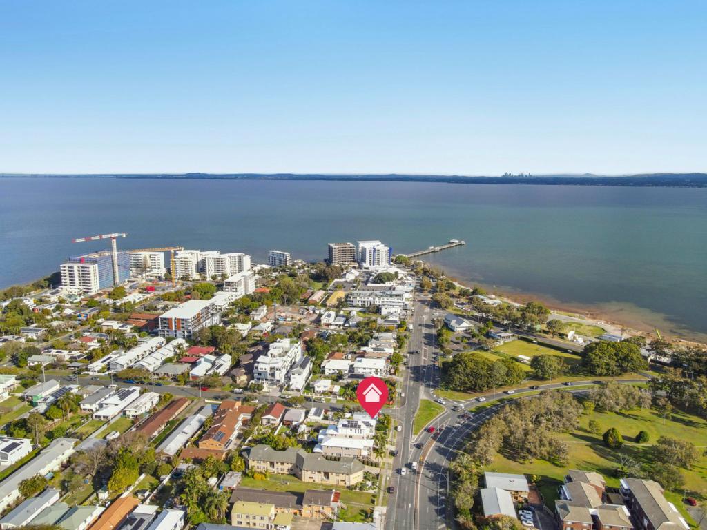 90 OXLEY AVE, WOODY POINT, QLD 4019
