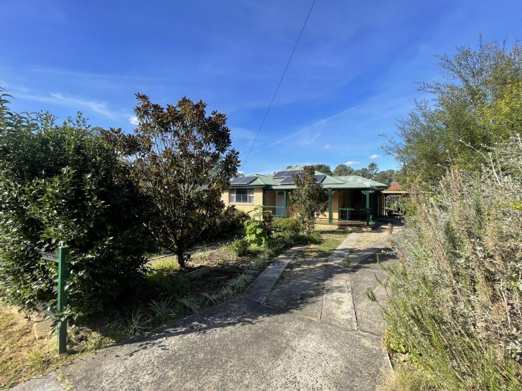 8 George St, Tahmoor, NSW 2573