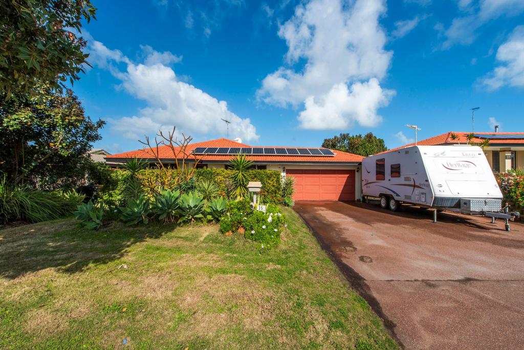 35 Peelwood Pde, Halls Head, WA 6210