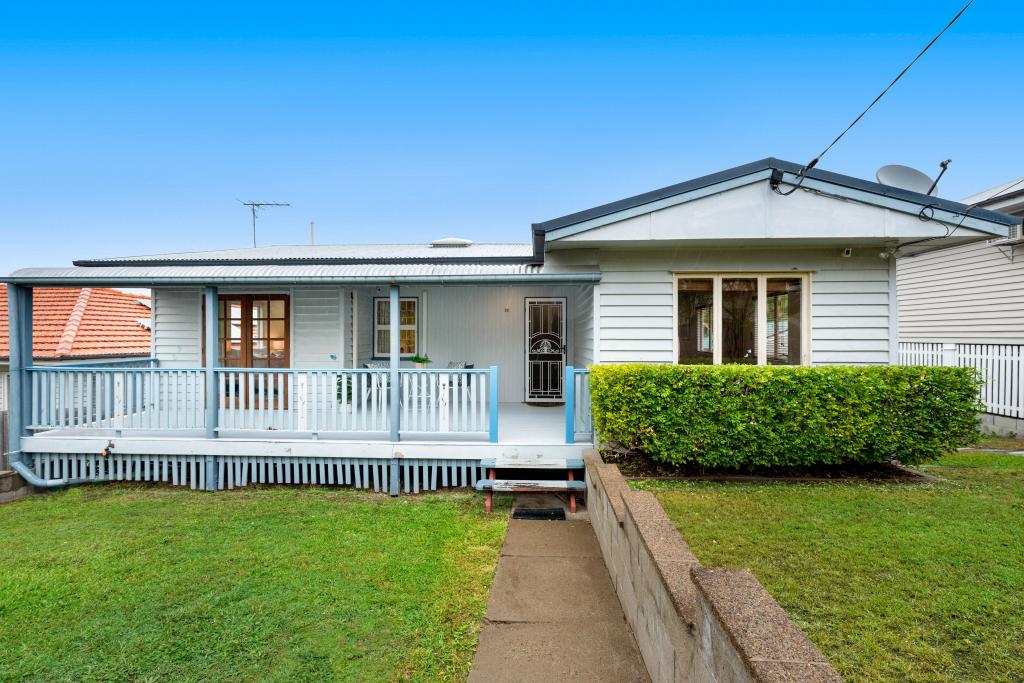 31 Hobart Ave, Camp Hill, QLD 4152