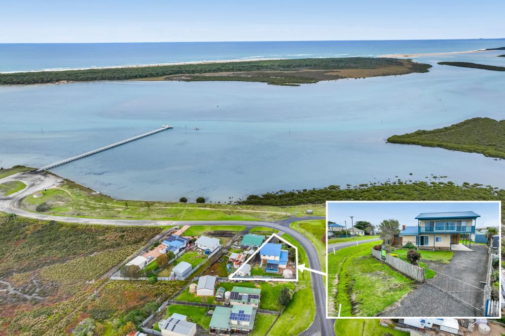 2 Beach Dr, Mcloughlins Beach, VIC 3874