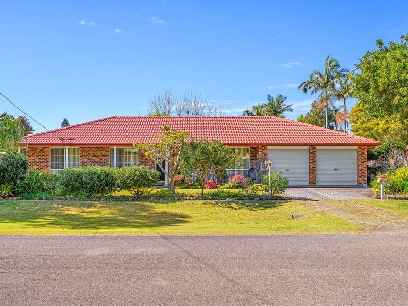 49 President Poincare Pde, Tanilba Bay, NSW 2319