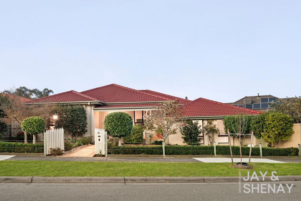 10 Renee Ave, Endeavour Hills, VIC 3802