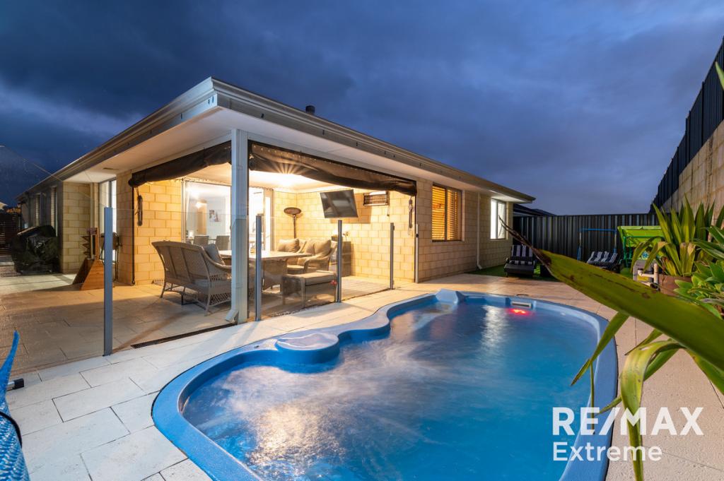 13 Gippsland Way, Banksia Grove, WA 6031