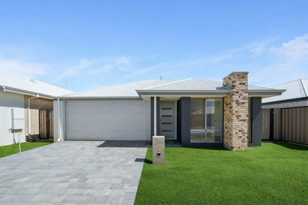 12 Lumberjack Ave, Whitby, WA 6123