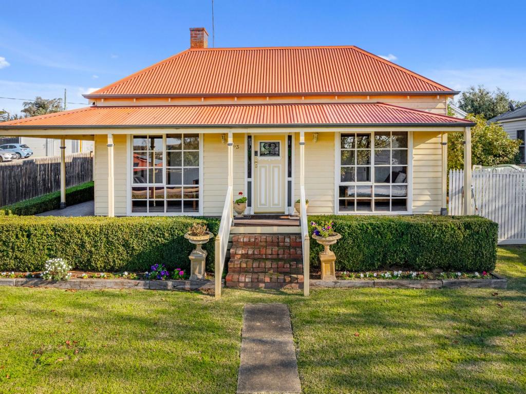 93 Gisborne Rd, Bacchus Marsh, VIC 3340