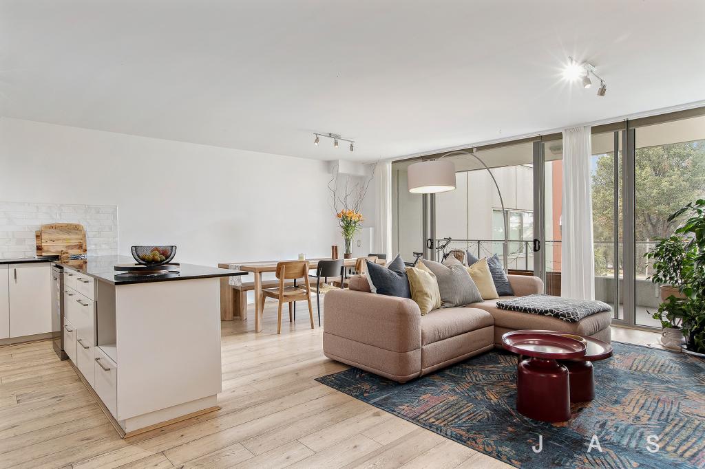 16/2 Saltriver Pl, Footscray, VIC 3011