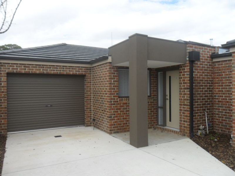 3/12 RUTH ST, ST ALBANS, VIC 3021