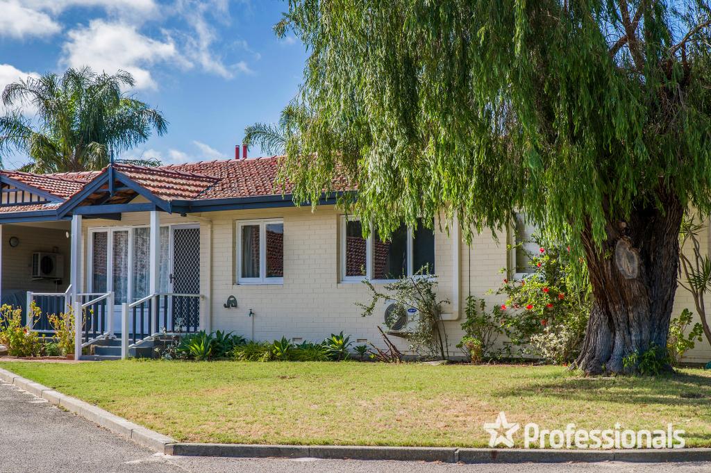 2/15 Lupton Way, Lockridge, WA 6054