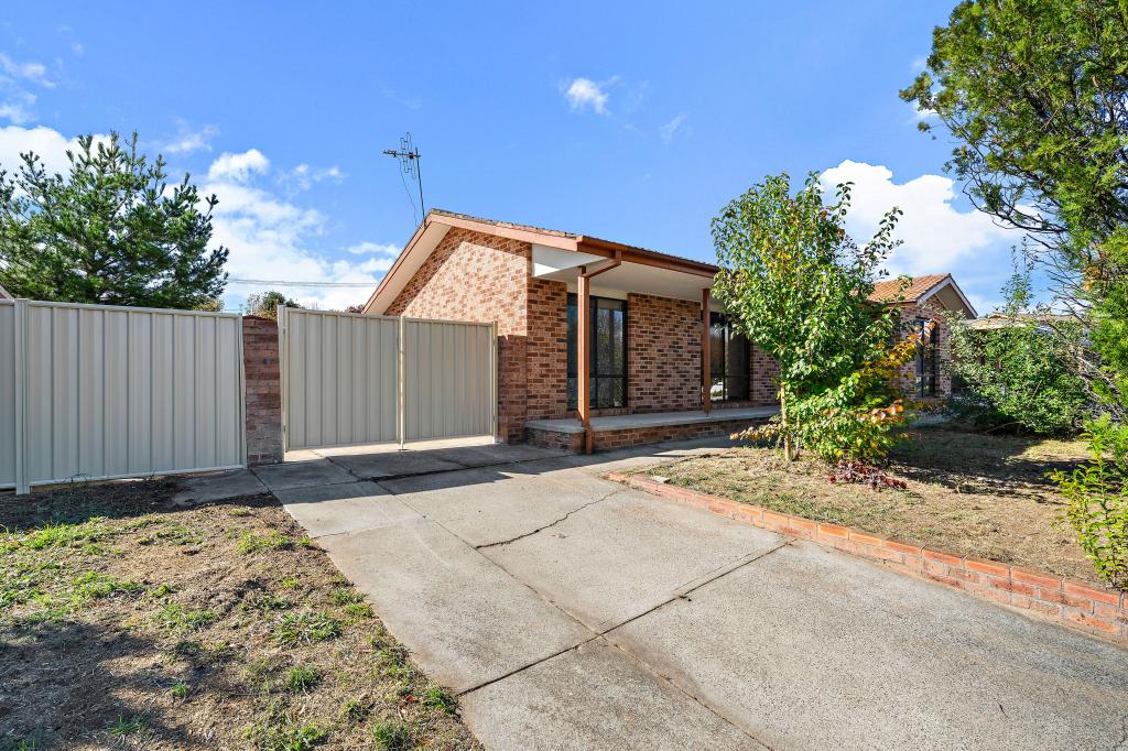 9 LEIBNITZ PL, ISABELLA PLAINS, ACT 2905
