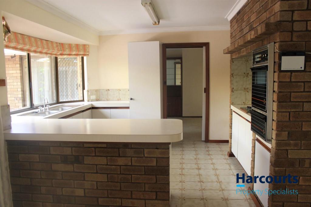 31 Marsengo Rd, Bateman, WA 6150