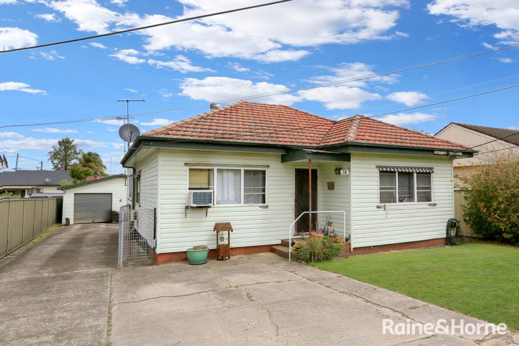 18 Wycombe St, Doonside, NSW 2767