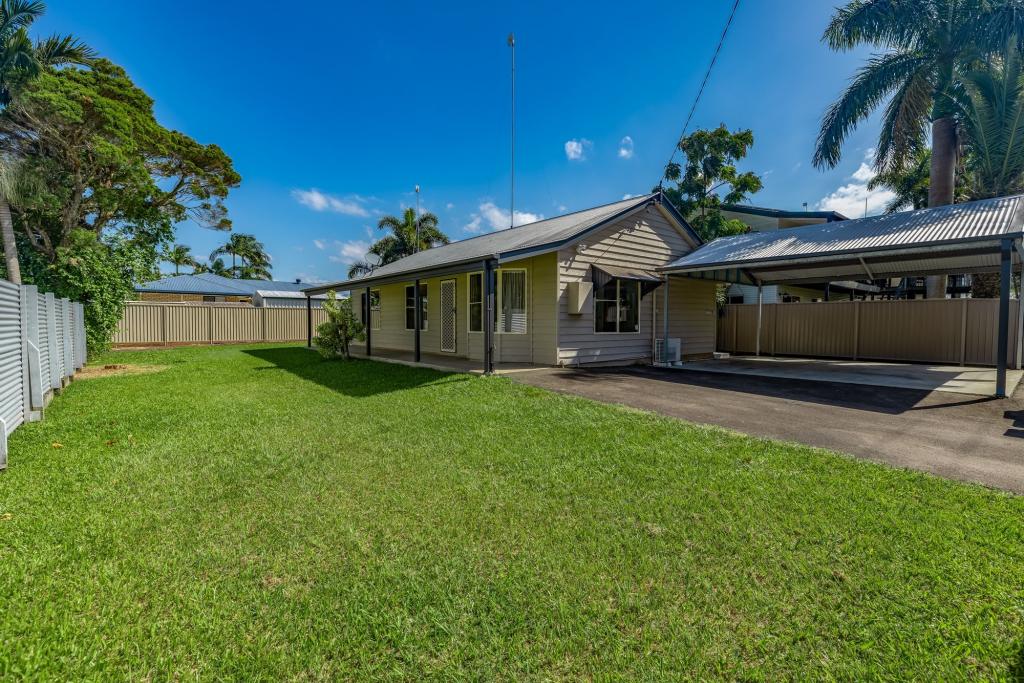 18 Godfreys Ave, Bli Bli, QLD 4560