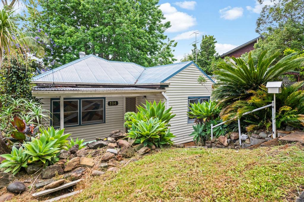 184 GERTRUDE ST, NORTH GOSFORD, NSW 2250