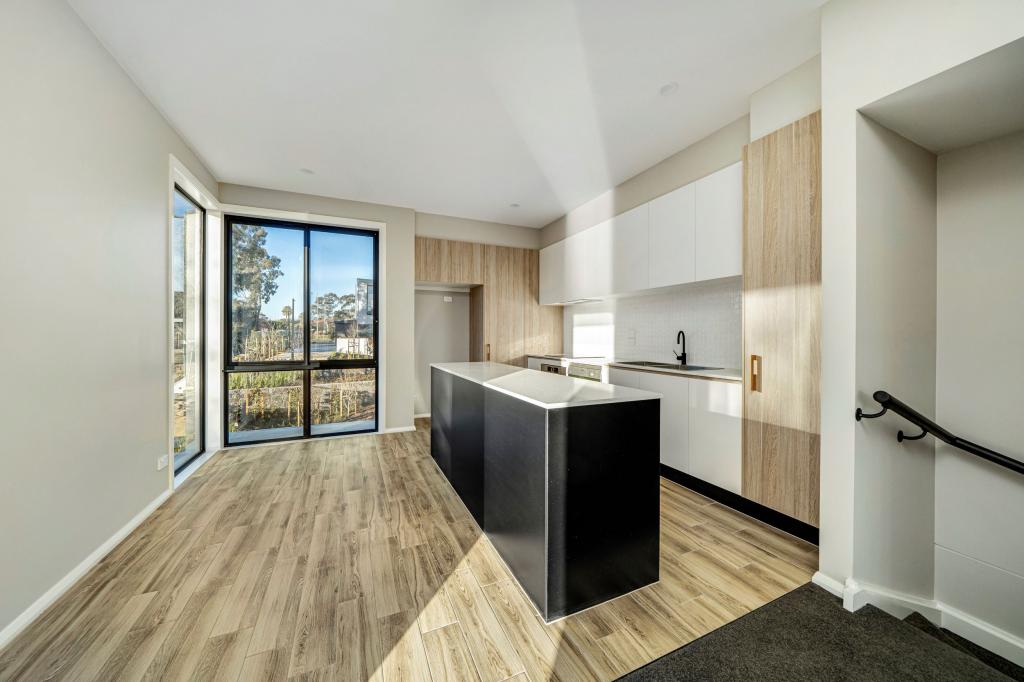 28/6 Ellison Harvie Cl, Greenway, ACT 2900