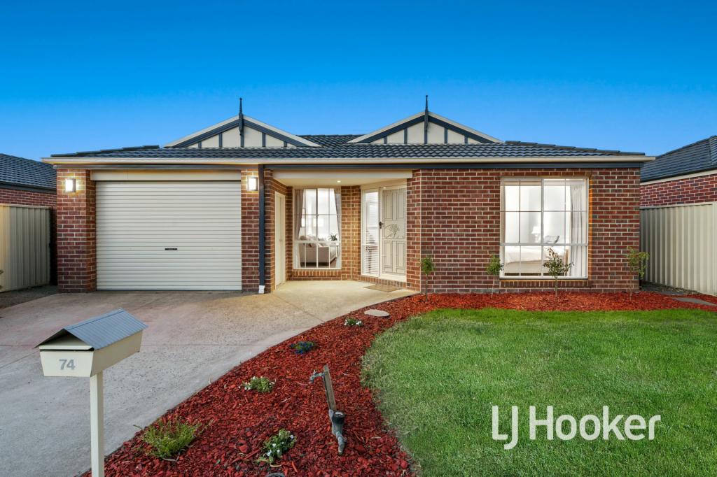 74 Bluehills Bvd, Pakenham, VIC 3810