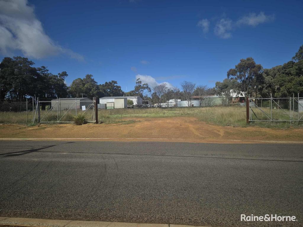 43 Arthur St, Darkan, WA 6392