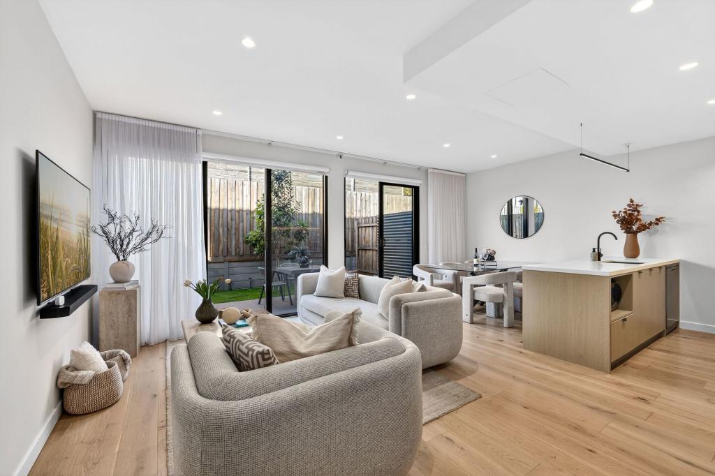 66 Amara Cct, Oakleigh South, VIC 3167