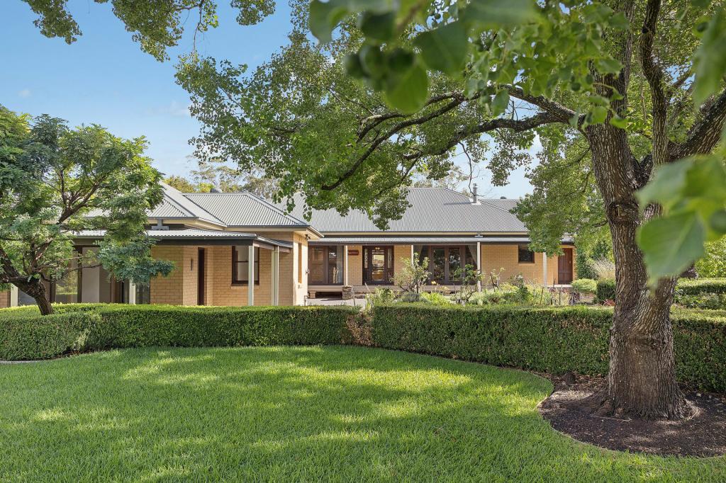 4 Reflection Dr, Louth Park, NSW 2320