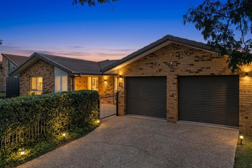 21 Eisenhower St, Stretton, QLD 4116