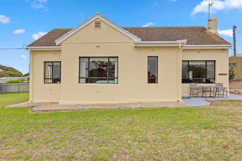 23 HENRY ST, PORT ELLIOT, SA 5212