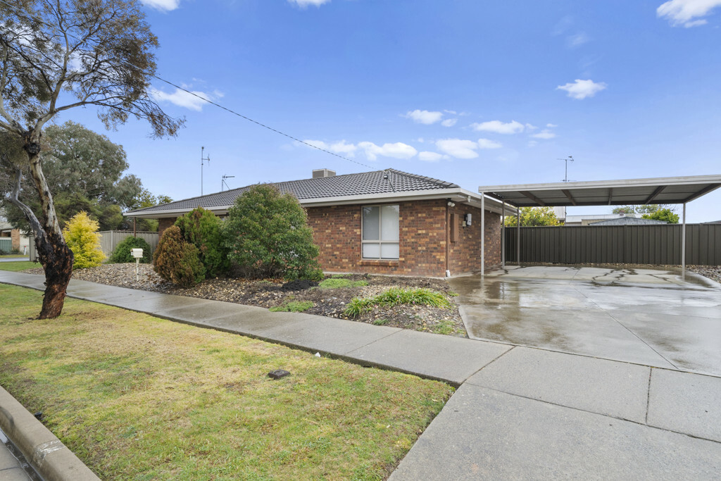 2 Mccubbin Dr, Shepparton, VIC 3630