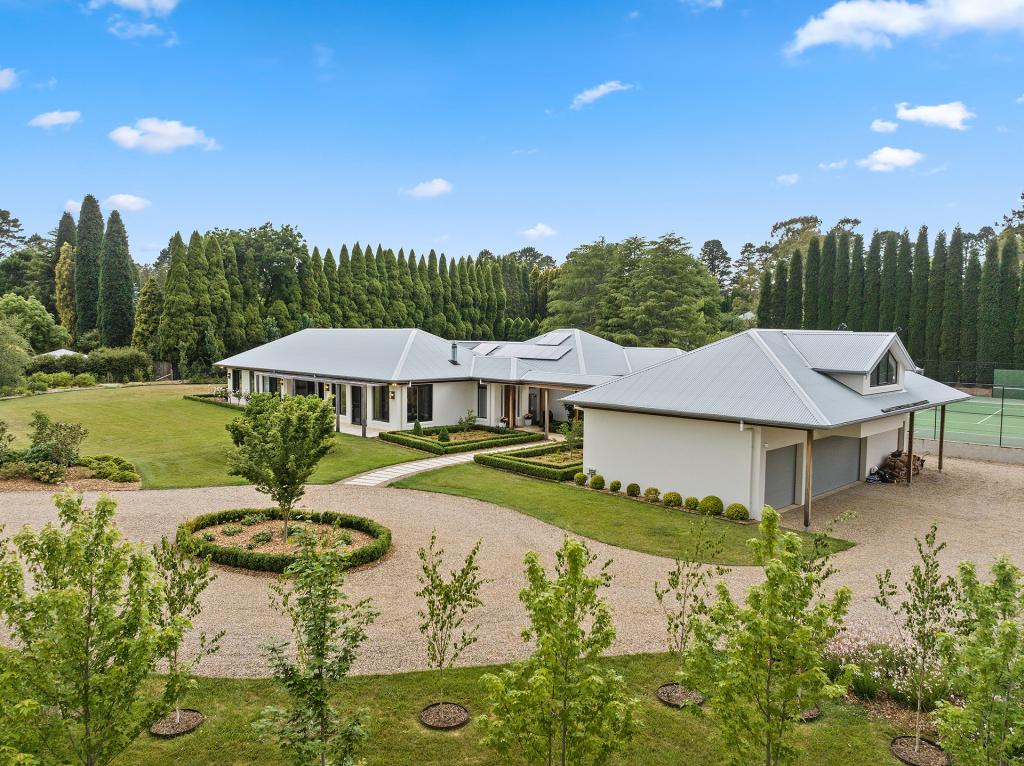 27 Holly Rd, Burradoo, NSW 2576