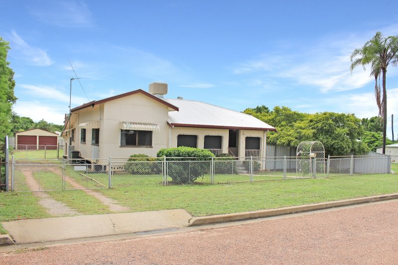 37 Prior St, Richmond Hill, QLD 4820
