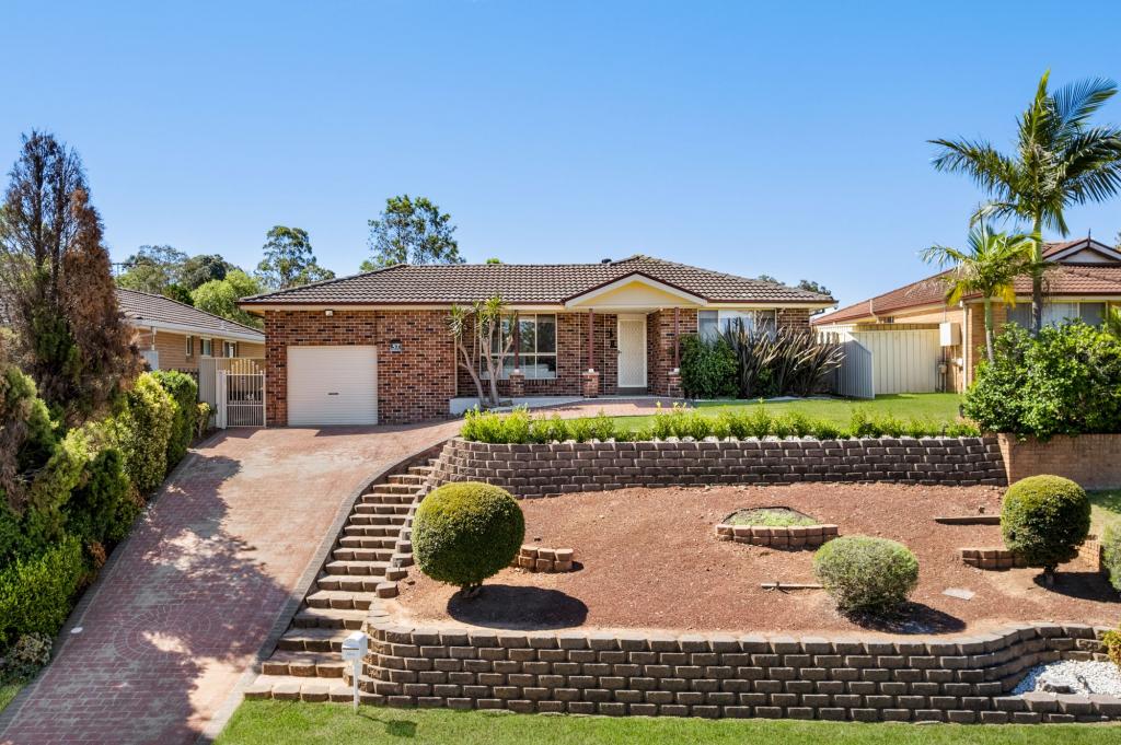 57 Chasselas Ave, Eschol Park, NSW 2558