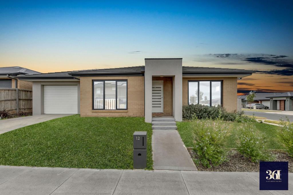 12 COCONUT RD, MANOR LAKES, VIC 3024