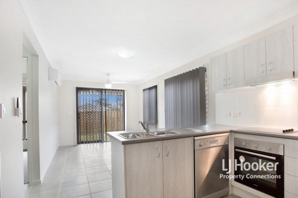 2/11 Mistral Cres, Griffin, QLD 4503