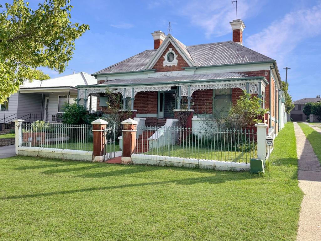 126 Lambert St, Bathurst, NSW 2795