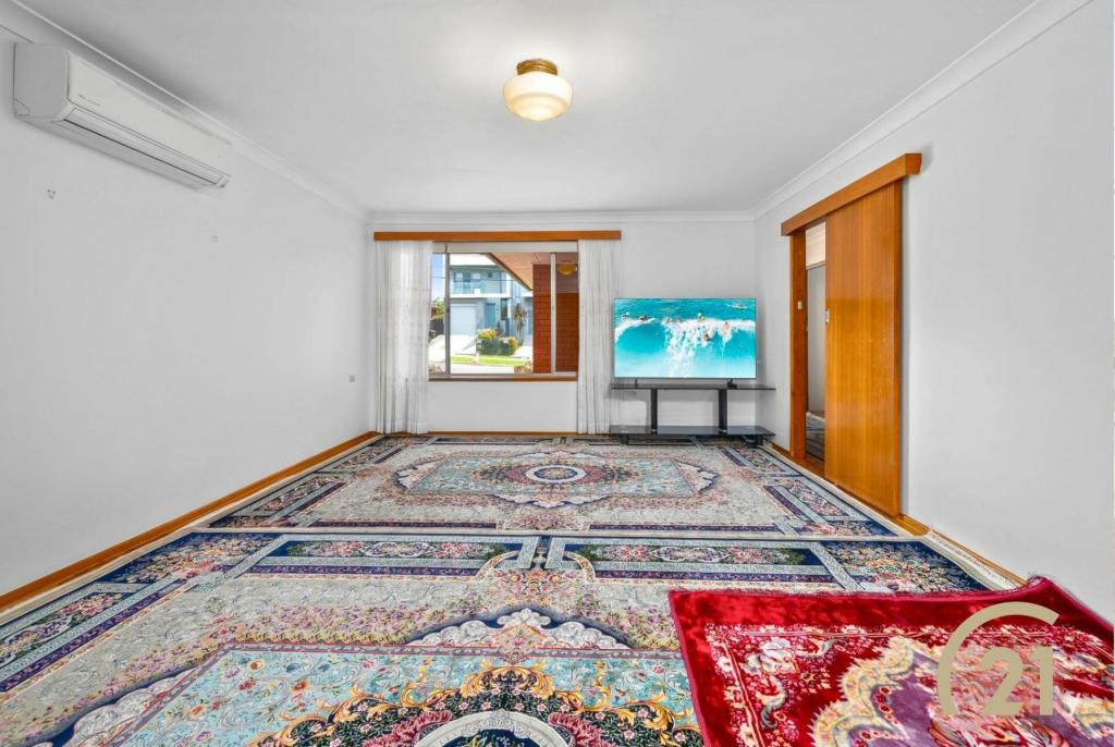 21 Lough Ave, Guildford, NSW 2161