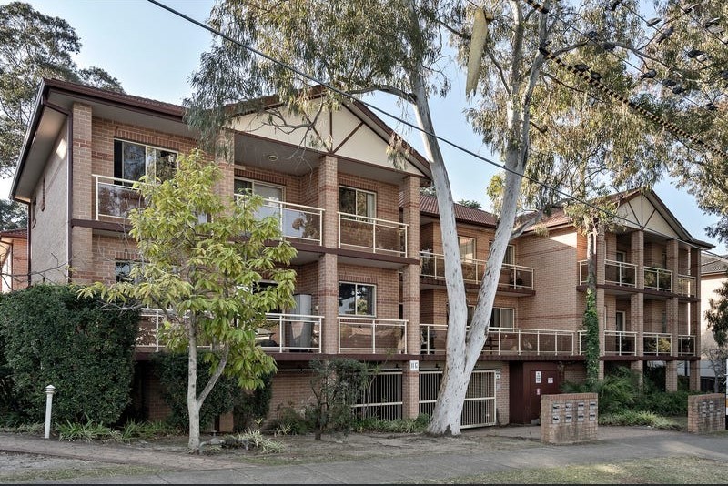 1/11-17 Bembridge St, Carlton, NSW 2218