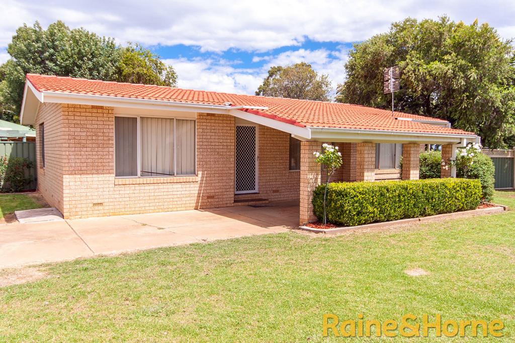 1 KENT PL, DUBBO, NSW 2830