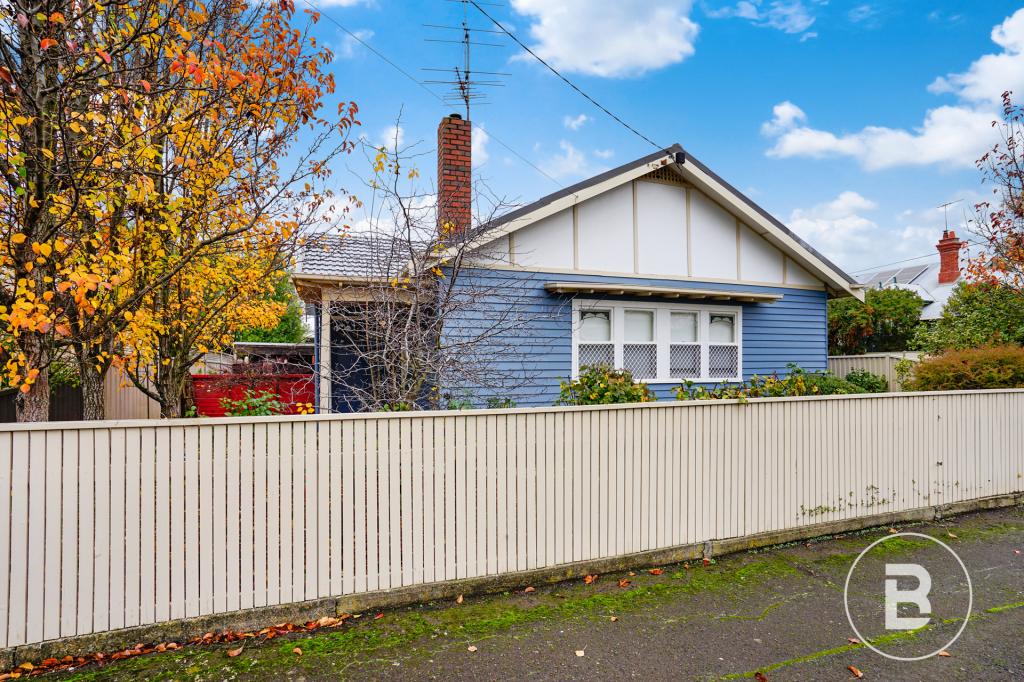 10 Hotham St, Lake Wendouree, VIC 3350