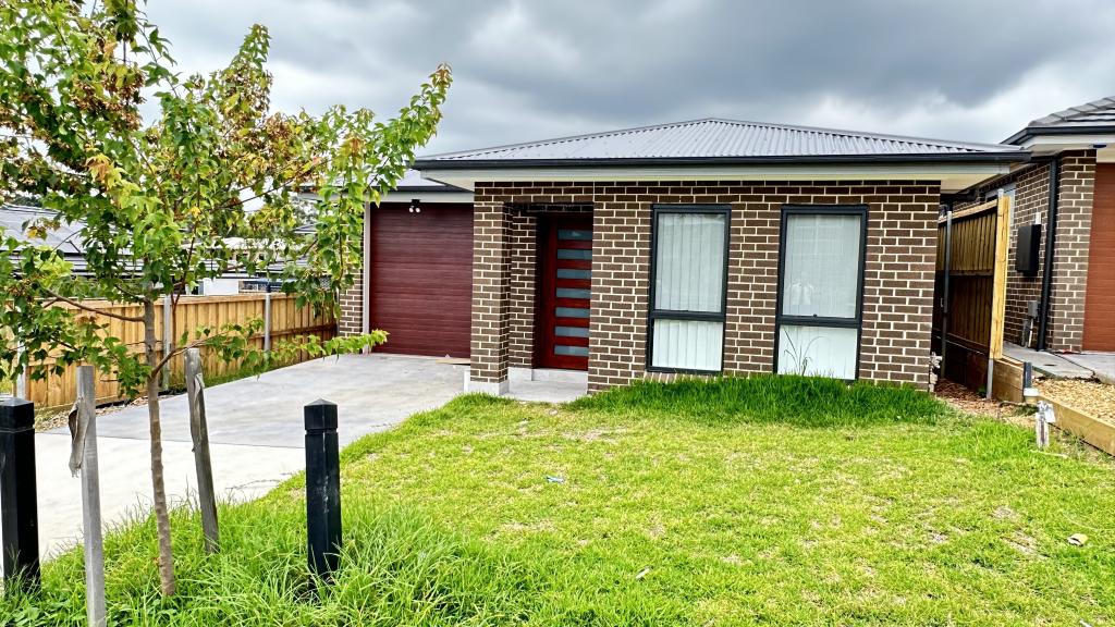 54 Waterhouse Rd, Bradbury, NSW 2560